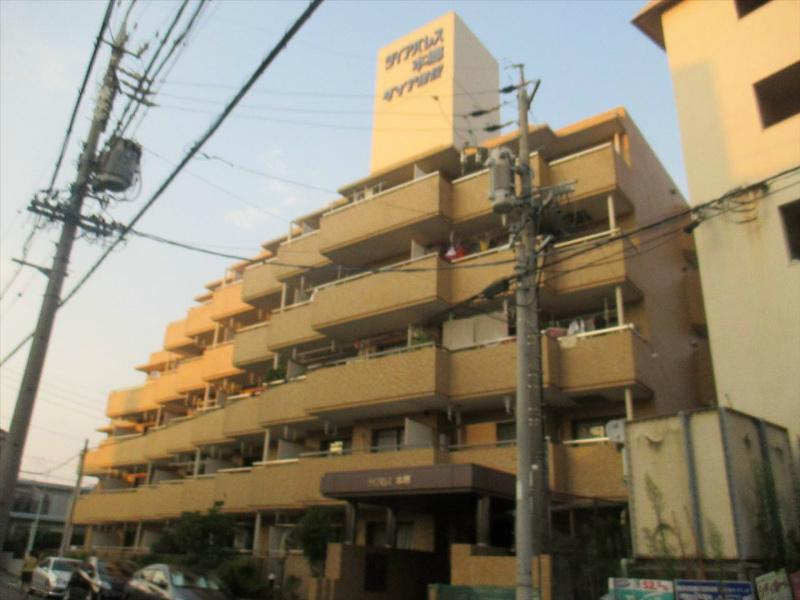 名古屋市名東区本郷３丁目の賃貸マンションの外観