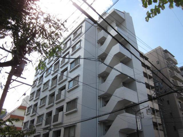 名古屋市東区泉２丁目のアパートの外観