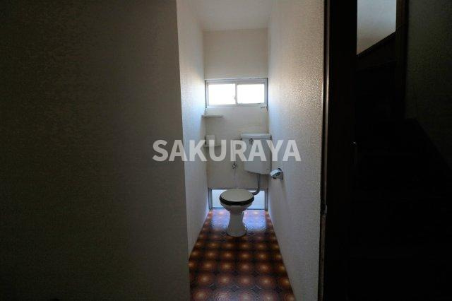 麦倉方貸家のトイレ