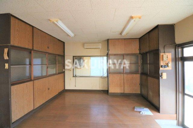 麦倉方貸家の内装