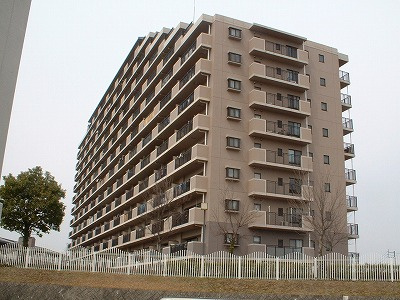 ランディア桃花台３番館　の外観|MEGAﾄﾞﾝ･ｷﾎｰﾃUNY桃花台店・ホームセンターバロー近く
公園近くです