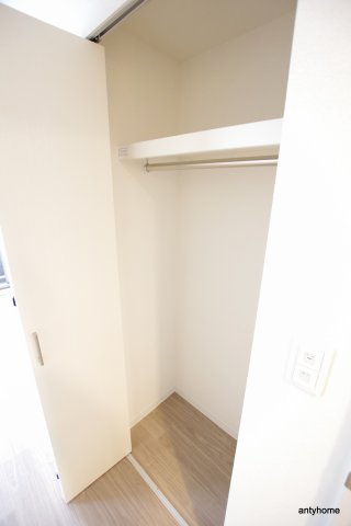 プレサンス淡路駅前　仲介手数料無料の収納