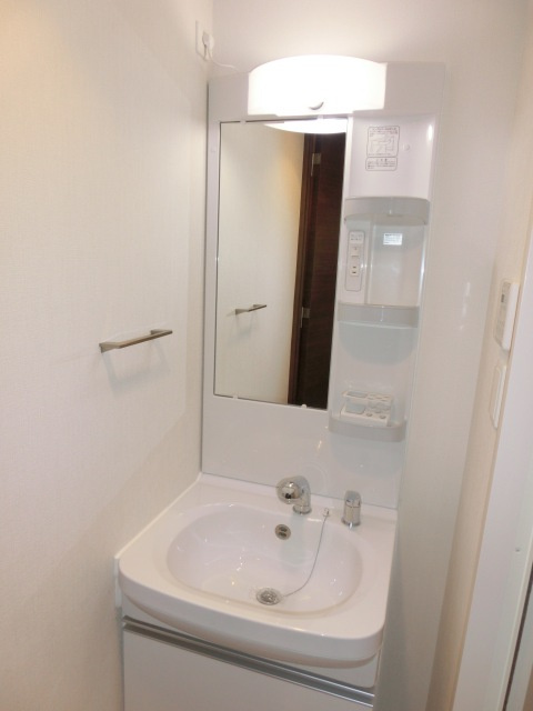 大阪市淀川区十三東１丁目の賃貸マンションの独立洗面台