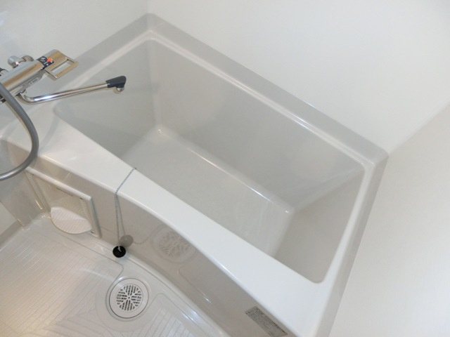 大阪市淀川区十三東１丁目の賃貸マンションの浴室