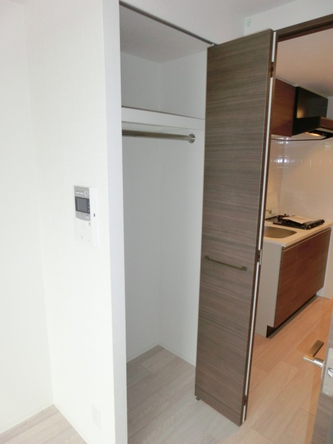 大阪市淀川区十三東１丁目の賃貸マンションの収納