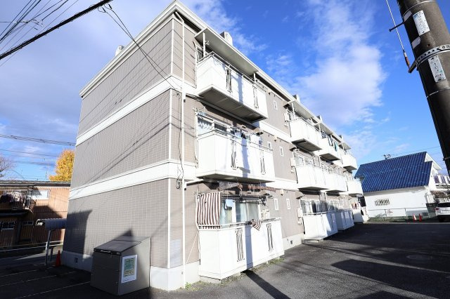 プールアネックスの外観