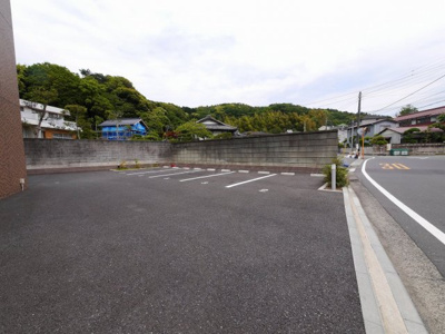 【駐車場】 | ロイヤル中央