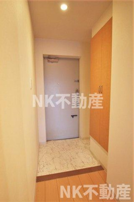 【玄関】 | ソリエベーネ（高井田賃貸） | ゆったりとした玄関です