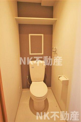 【トイレ】 | ソリエベーネ（高井田賃貸） | 落ち着いた色調のトイレです