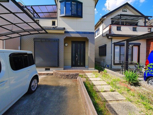 南田原　永田邸の駐車場
