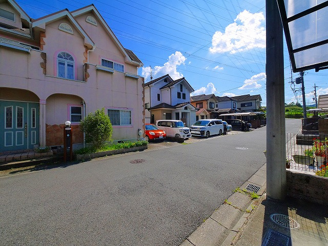 南田原　永田邸の駐車場
