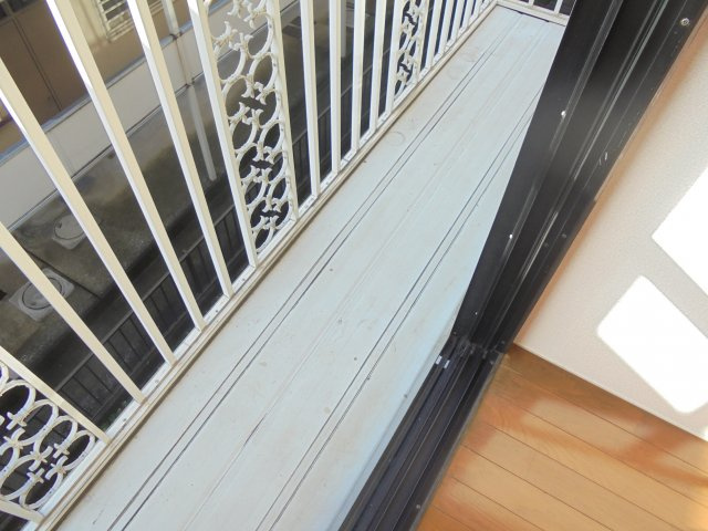 ヴィラ中山Ｃ棟のバルコニー