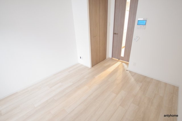 エスリード難波ザ・ファースト　仲介手数料無料の寝室