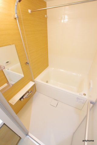 ラルーチェ北梅田　仲介手数料無料の浴室