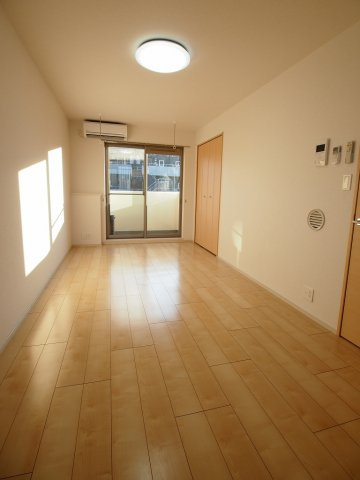 エストポワールの居間・リビング