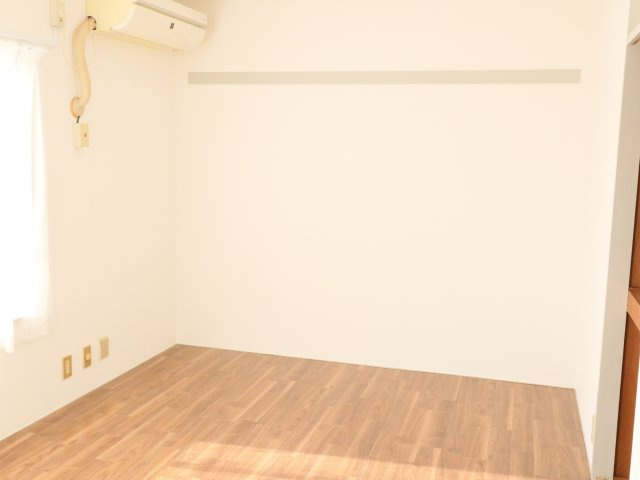 レヂオンス久米川パートⅡの居間・リビング