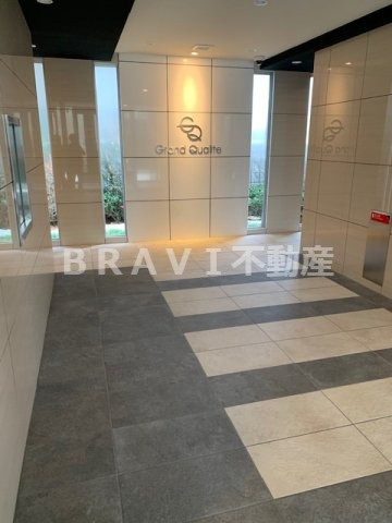 グランカリテ大阪城EAST（グランカリテオオサカジョウイースト）　BRAVI不動産のロビー|【グランカリテ大阪城EAST】清潔なロビーです