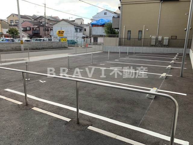 グランカリテ大阪城EAST（グランカリテオオサカジョウイースト）　BRAVI不動産の駐車場|【グランカリテ大阪城EAST】駐車場完備です