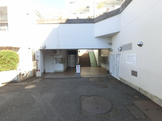 【エントランス】 | エントランス共用部分です。