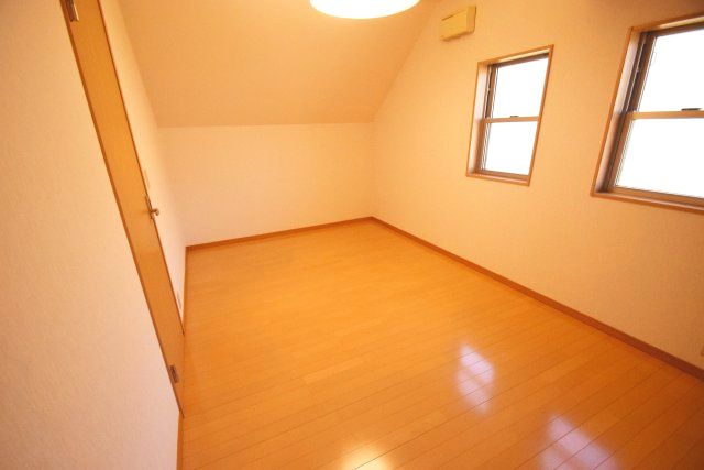 【寝室】 | 使い勝手のいい寝室です