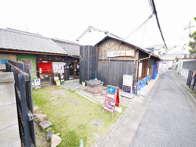 ならまちすーくの外観
