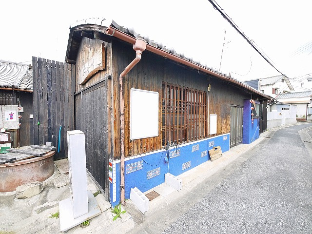 ならまちすーくの外観