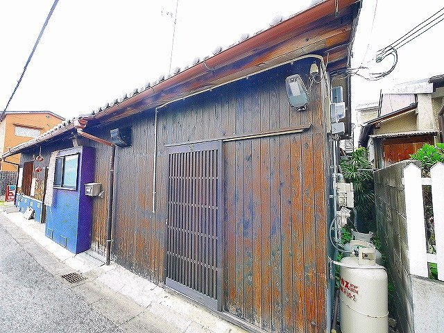 ならまちすーくの外観