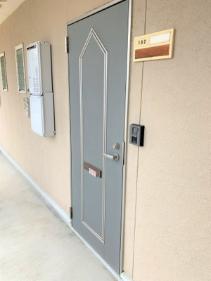 【玄関】 | マンションエミネント | 毎日通る玄関はこちらです