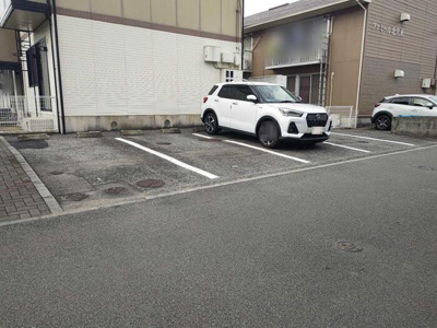 【駐車場】 | セジュール北久米・