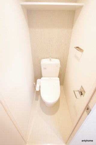 エスリード難波ザ・アーク　仲介手数料無料のトイレ