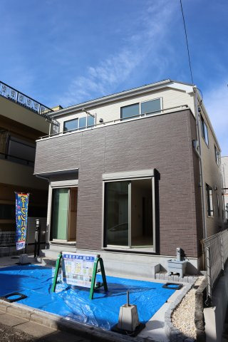 八千代市勝田台３丁目　新築戸建　堂々完成済の外観