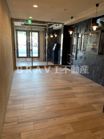 プレサンス四天王寺前夕陽ヶ丘アクティ　BRAVI不動産のロビー|【プレサンス四天王寺前夕陽ヶ丘アクティ】落ち着いたロビーです