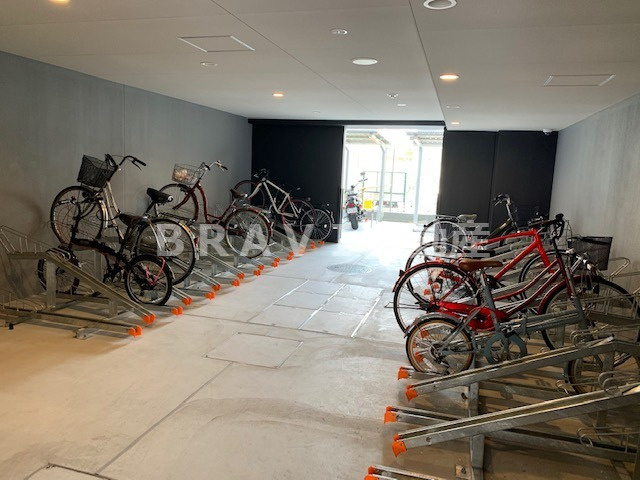 プレサンス四天王寺前夕陽ヶ丘アクティ　BRAVI不動産のその他共用部分|【プレサンス四天王寺前夕陽ヶ丘アクティ】駐輪場