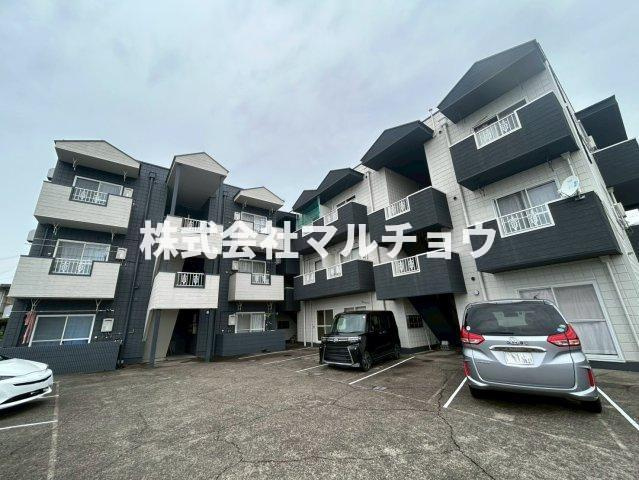 マンションスカイピアの駐車場|駐車場があるので、車を買う予定の方も安心です