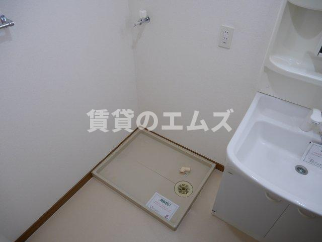 【設備】 | アポロ空港ＨＩＬＬ | サムティ空港ＨＩＬＬの室内洗濯機置き場