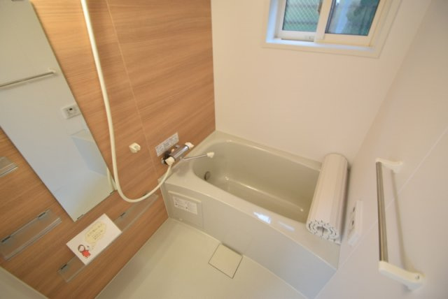 ＦＲＥＡ（フレア）の浴室|角部屋は窓があるお風呂