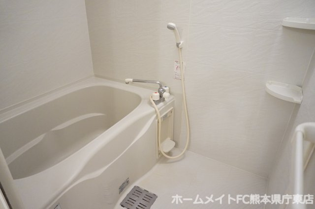 熊本市南区田迎３丁目のアパートの浴室
