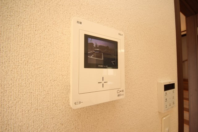 あじさい（貸家）のセキュリティ|モニター付きインターホンです