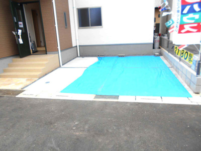 【駐車場】 | 新築　伊奈町　小室　全3棟　3号棟　らすと1棟　40坪 | 車をお持ちの方に嬉しい駐車場付きの物件です