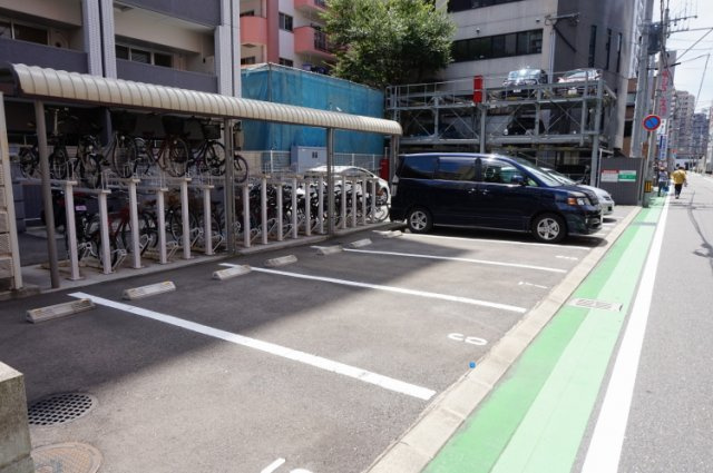 【駐車場】 | アソシアグロッツォタイムズ・スイート博多 | アソシアグロッツォタイムズ・スイート博多の駐車場