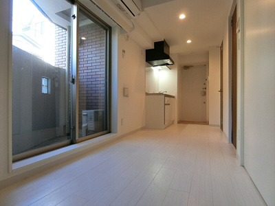 【居間・リビング】 | No.7ゼルコバマンション