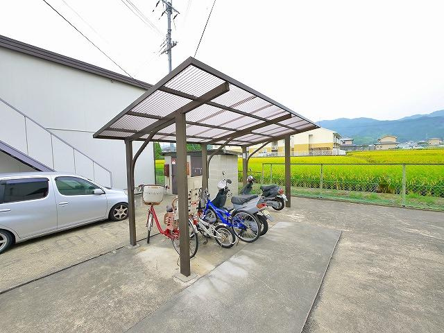 乙木ハイツCのその他共用部分|自転車もしっかり置けますよ