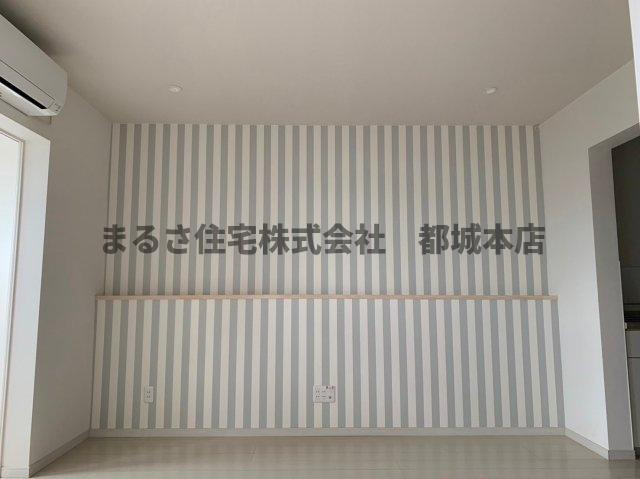 AVALONの居間・リビング