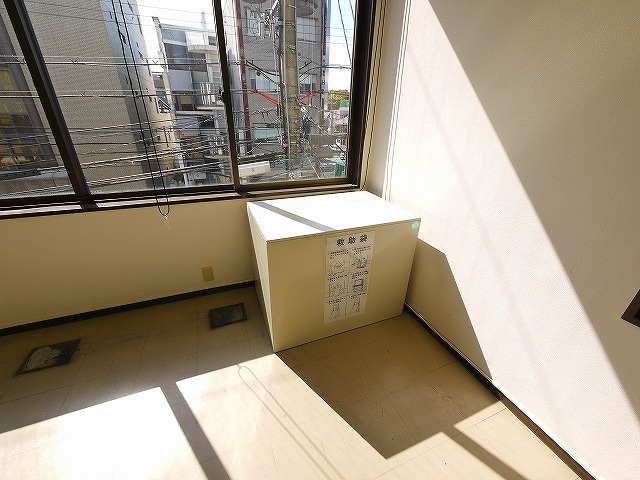 アルファ林小路の内装