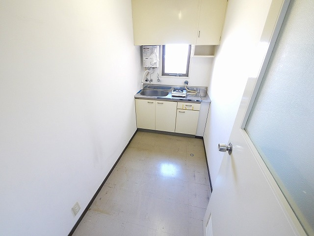 アルファ林小路の内装