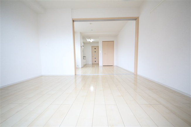 【洋室】 | ラ　ヴィータ西梅田