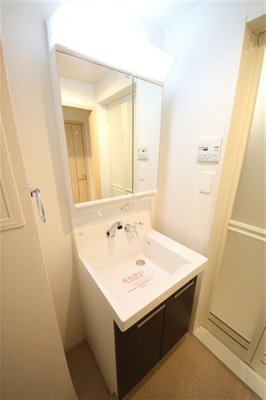 【独立洗面台】 | ラ　ヴィータ西梅田