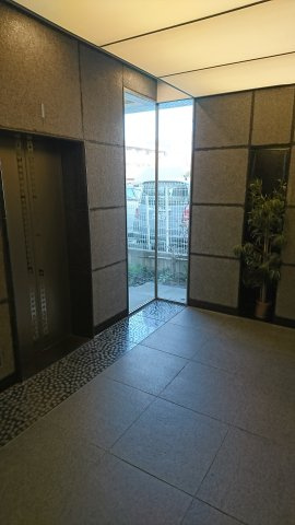 【エントランス】 | フローラル東葛西10 | ホテルの様なエレベーターホール