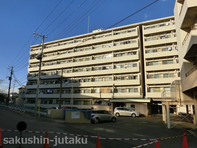 昭和コーポ谷津　Ａ棟の外観