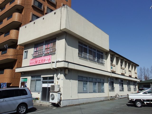 マルナカハイツの外観